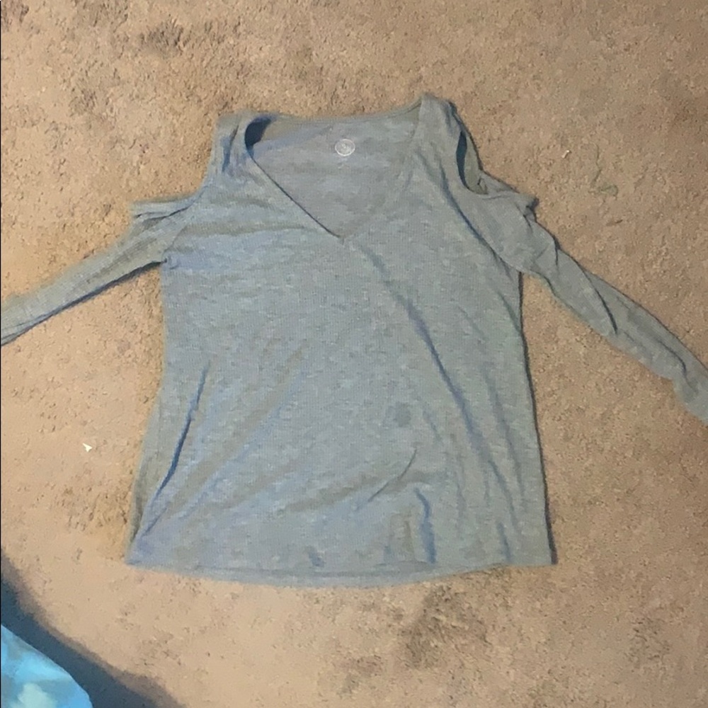 SO gray blouse with cutout sleeves